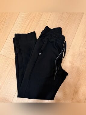 JAANUU Black Straight Leg Scrub Pants Size Small